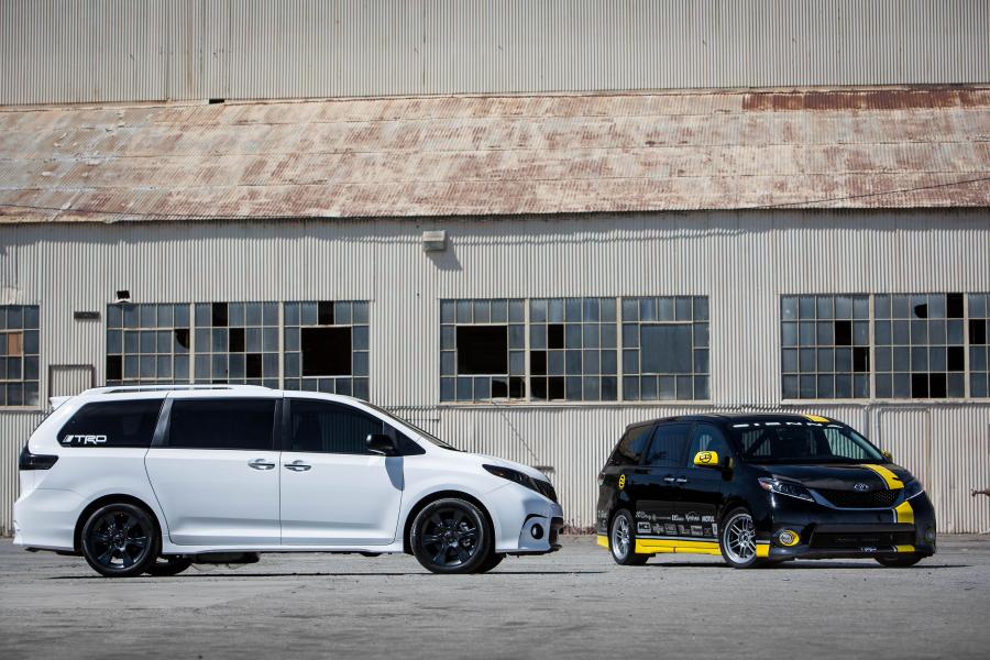  Toyota Sienna SE + Concept 2016 года  (фото 14 из 14)
